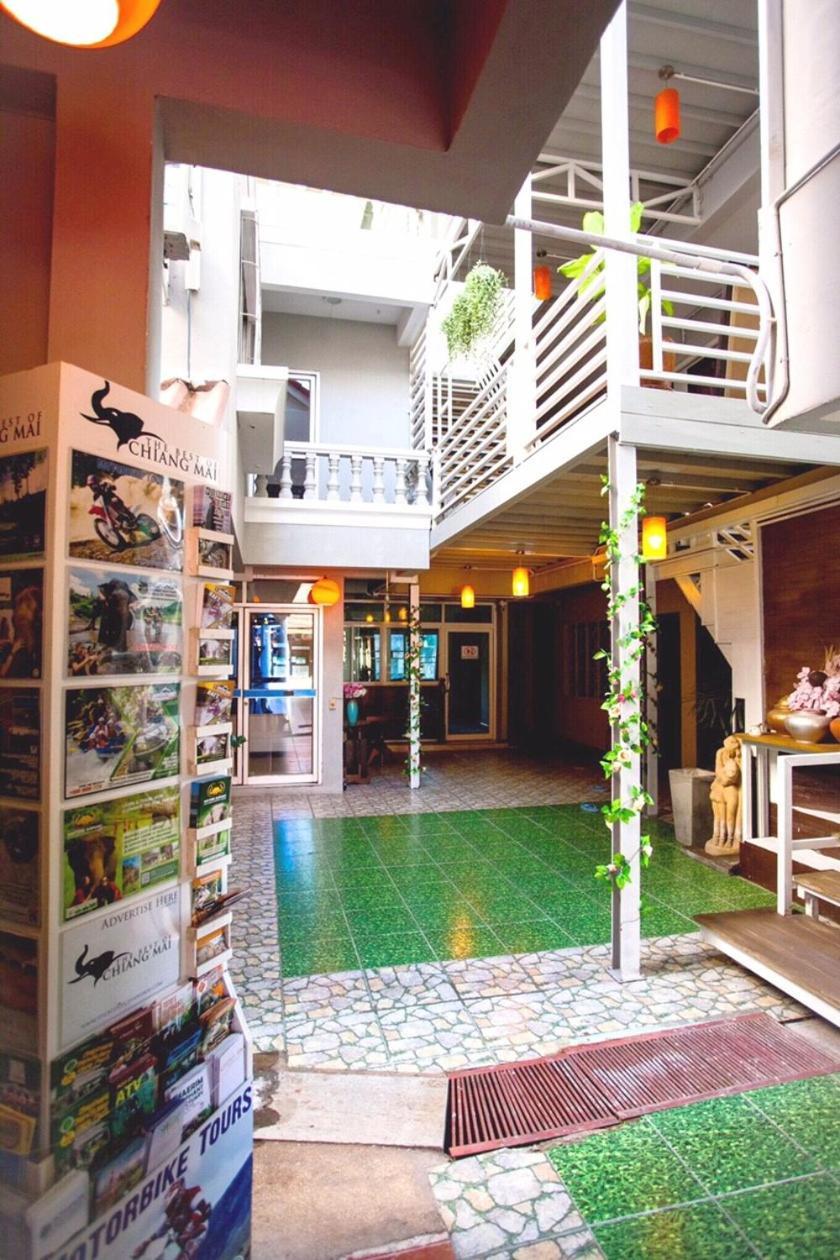 Old Town Place Chiang Mai Exterior photo